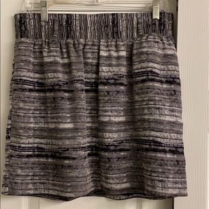 Gap skirt